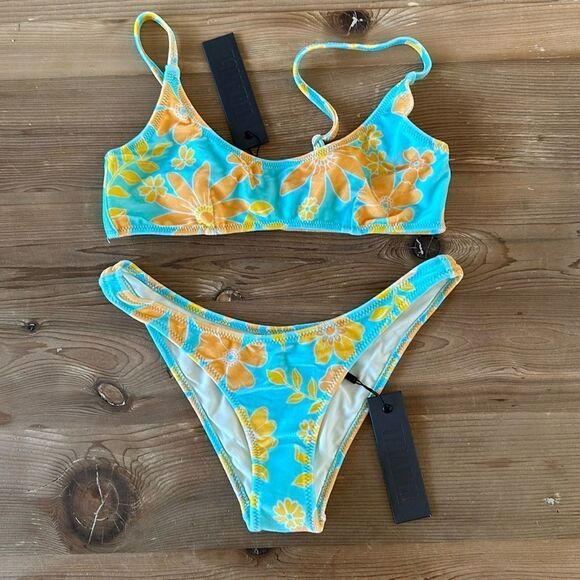 TRIANGL MACI CHEEKY AIRLIE VELVET SET NO BAG NEW WITH TAGS - Picture 3 of 5